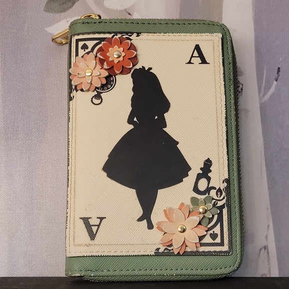 Alice in Wonderland Floral Playing Card Small Zip Wallet - LOUNGEFLY x DISNEY - Picture 3 of 16
